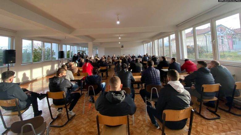 Okullar Pandemi Döneminde Siyasi Faaliyetler İçin Kullanılıyor