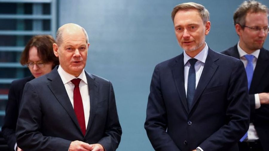 Scholz, Maliye Bakanı’nı görevden aldı, Liberaller çekildi