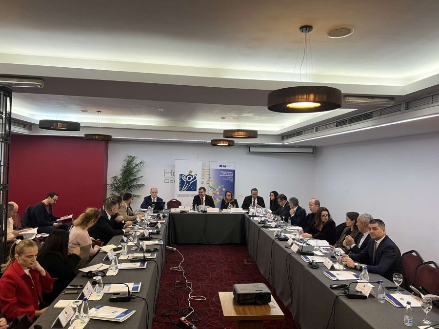 Ombudsman, Kanunları Uygulamadıkları Gerekçesiyle Kurumları Eleştirdi