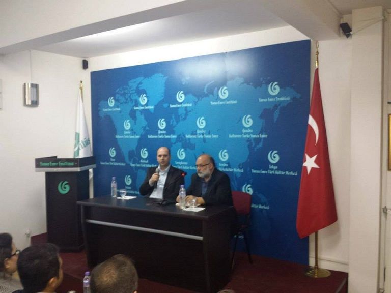 Edebiyat Eleştirmeni Ömer Lekesiz İlginç Bir Söyleşi Sundu