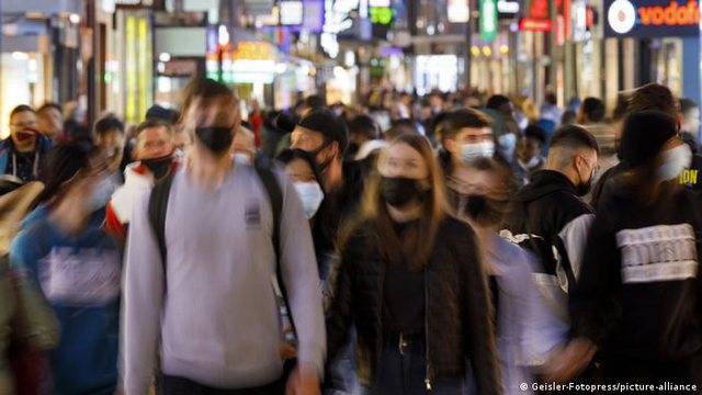 ”Aşırı Yorgunluk” Omikron Varyantının Semptomları