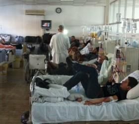 Thaçi, Çocuk Hastalıkları Kliniğinin Onkoloji Bölümüne Yardım Vaat Etti