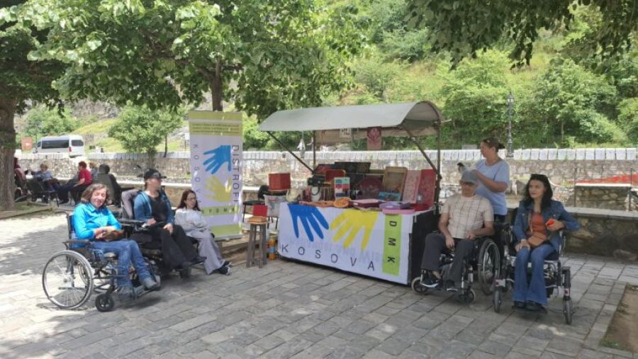 Prizren’de Engelli Kadınlar, El İşi Ürünlerini Sergiedi