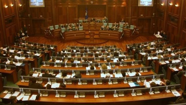 Muhalefet, Topluluklara Ayrılan Yerlerin Devamına Karşı