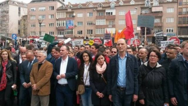 Muhalefetin Ümitleri  Meydanlarda
