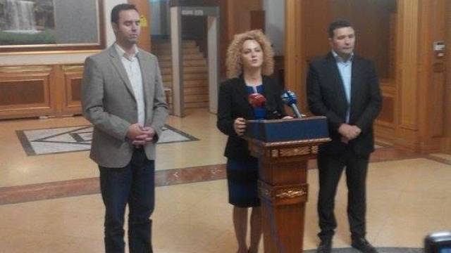 Muhalefet: Veseli İstifa Etmeli