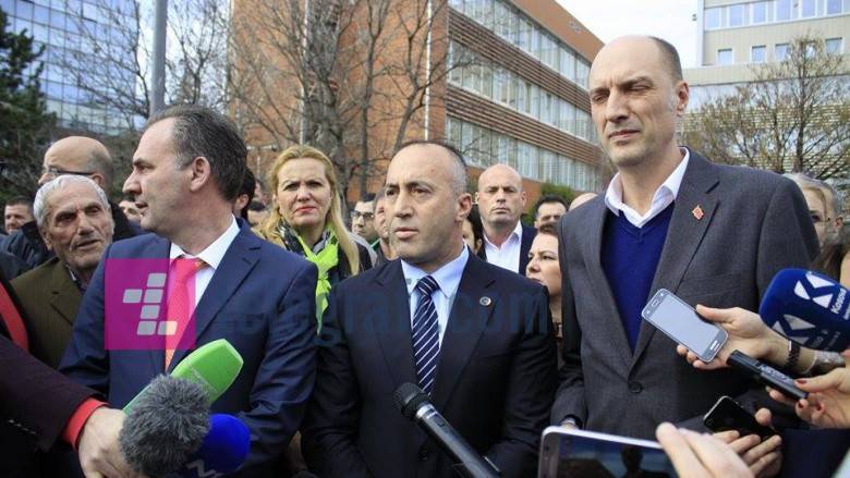 Muhalefet Önümüzdeki Hafta Protestoya Devam Edecek