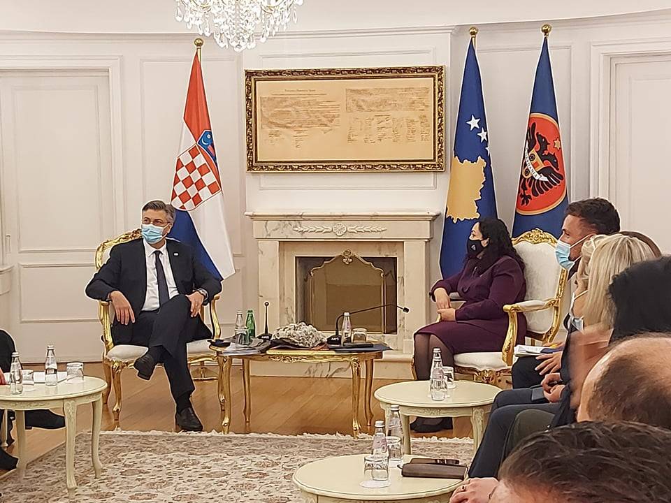 Plenkoviç  Cumhurbaşkanlığı Madalyası ile Onurlandırıldı