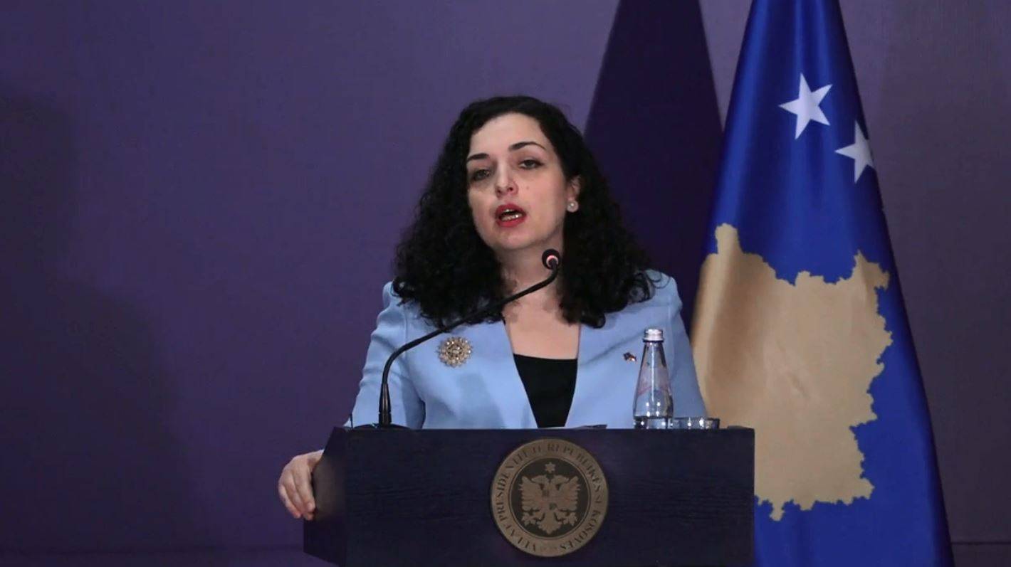AB, Sırbistan’ın İstikrarsız Söylemlerine Tepki Vermeli