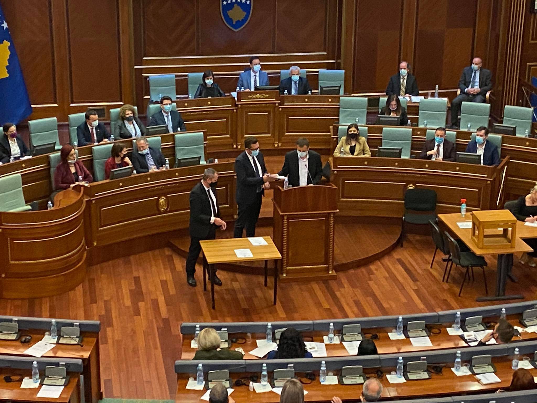 Cumhurbaşkanı İlk Turda Seçilemedi, İkinci Tur Yapılıyor