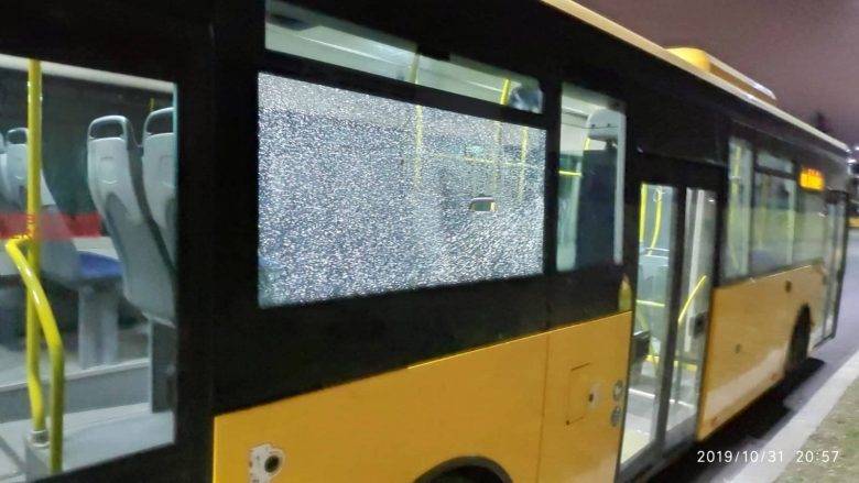 Cadılar Bayramında Priştine’de Otobüslere Çirkin Saldırılar