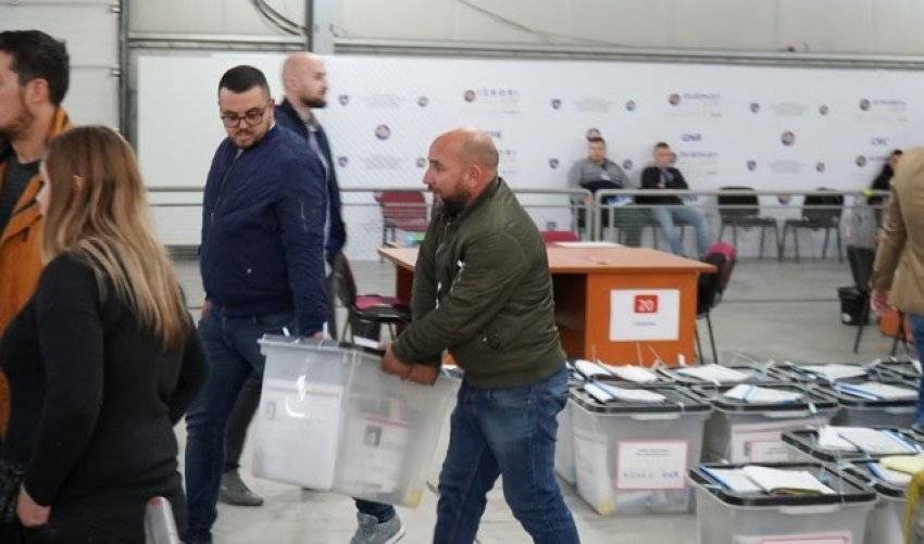 1.428 Oylama Yerinde Oyların Yeniden Sayılmasına Geçildi