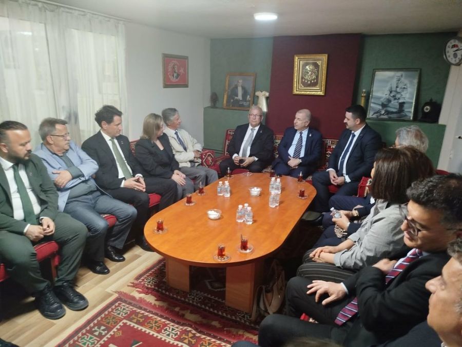  Ümit Özdağ ve Beraberindeki Heyet “Gerçek” Derneği Ziyaretinde