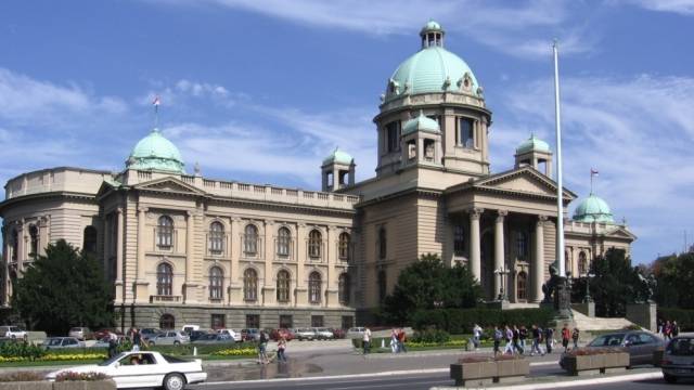 Sırbistan ile Kosova Milletvekilleri Belgrat'ta Bugün Bir Arada