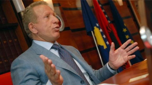 Pacolli Topluluklara  Ayrılan Yerlerden Yana
