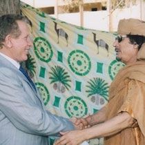 Libya Kosova'yı Tanımayı Düşünüyor