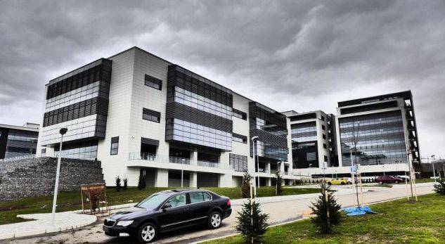 AKI Şefinin Babasının Aracında Silah ve Uyuşturucu