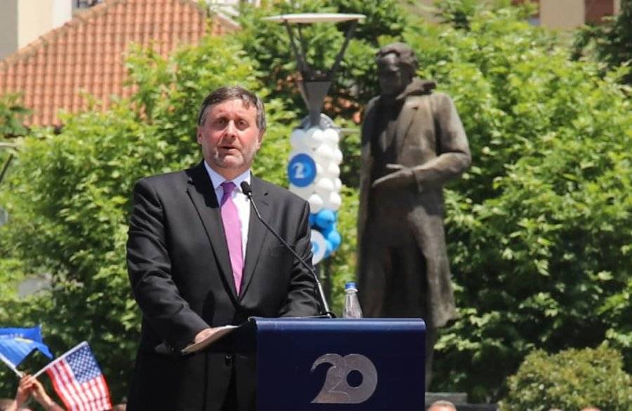 ABD Sizin Tarafınızdadır