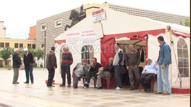 Boru Fabrikası İşçileri Açlık Greve Geçeceklerini Duyurdular