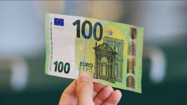 Toplam 1.100 Euro Değerinde 100 Euroluk Sahte Banknotlara El Koyuldu