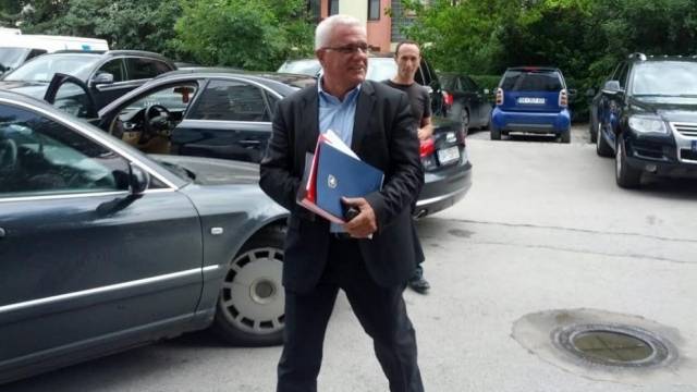 Thaçi, PDK Yönetimini Topladı