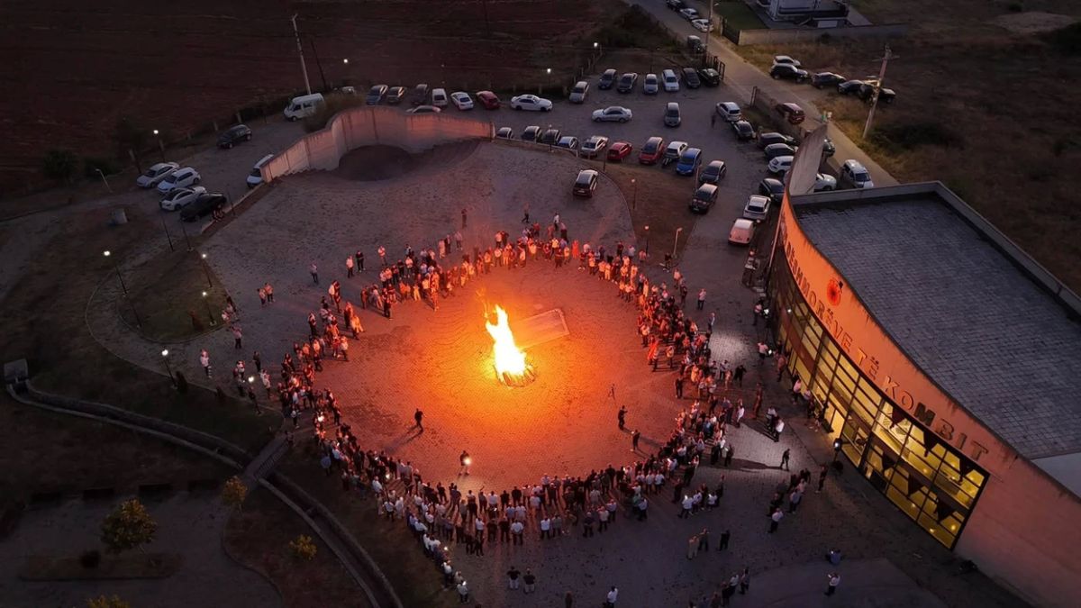 Paştrik'te “Özgürlük Ateşi” Yakıldı