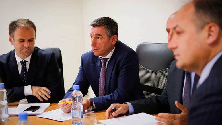 Kuçi ve Hoxhaj'ın PDK'da İkinci Olmak Mücadelesi