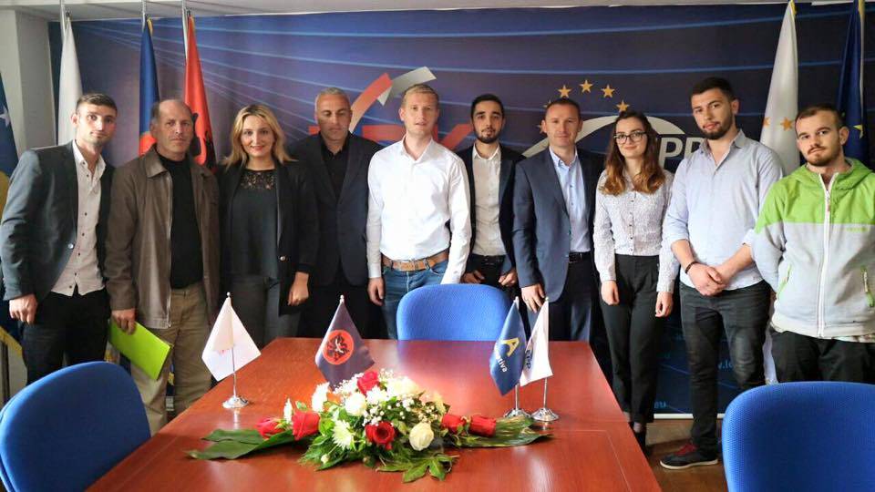 PDK'nın 4 Üyesi LDK'ya Geçti