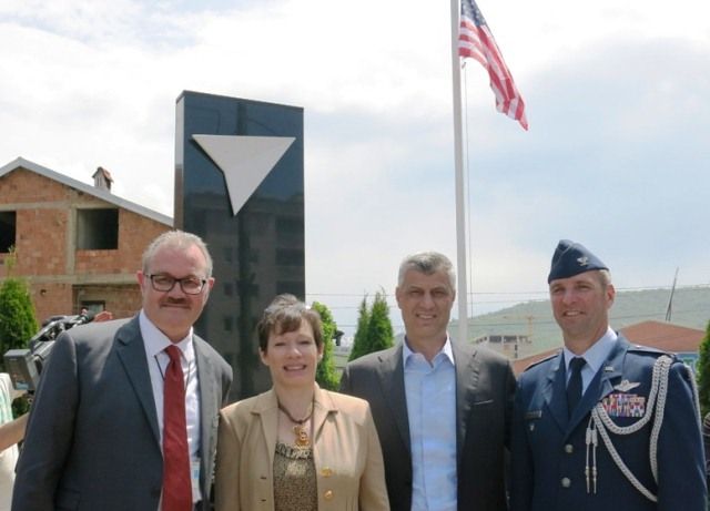 Prizren'de Amerikan Pilotları İçin Anıt Taşı Açıldı