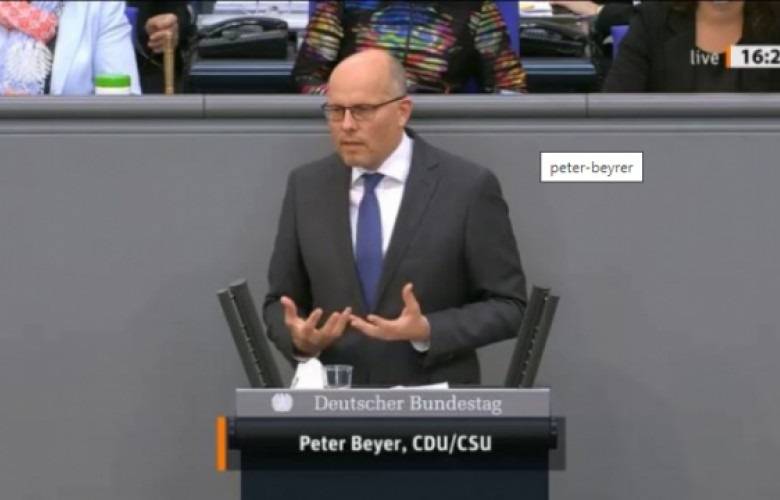 Beyer: Kosova İçin Vize Serbestisi Hemen Verilmeli