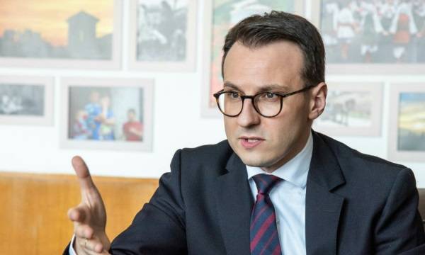 KFOR ve EULEX’in Barikatları Kaldırmak İşi Değil