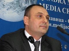 Petroviç Yeni Hükümetin Kurulmasında Thaçi'yi Desteklemeye Hazır