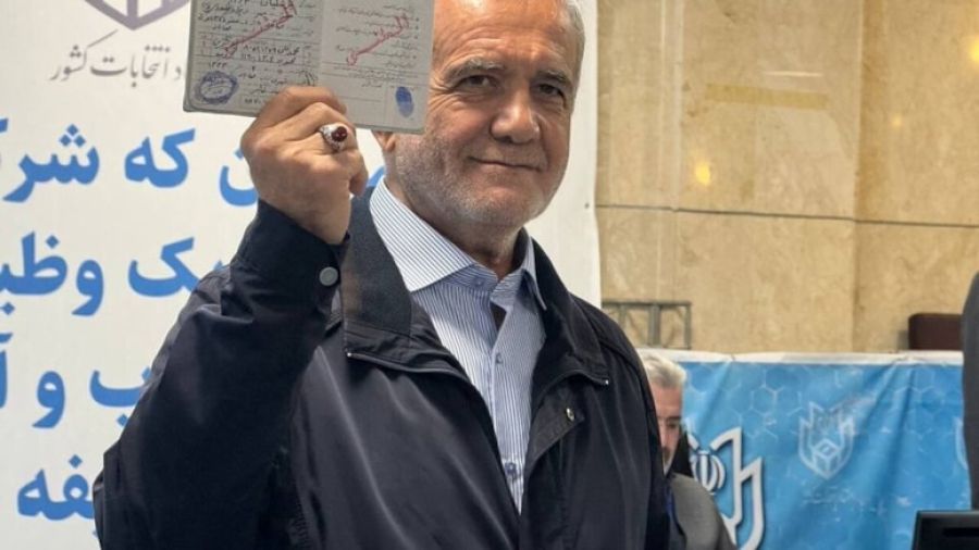 İran seçimlerinde Türk aday tartışması: Reformist kanadın umudu, Azeri Türk'ü Pezeşkiyan