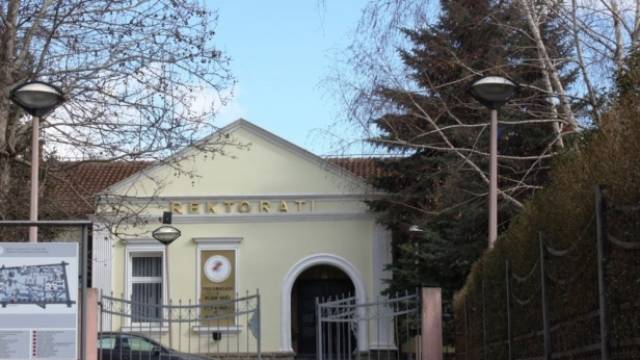 Üniversite'de Grev Askıya Alındı