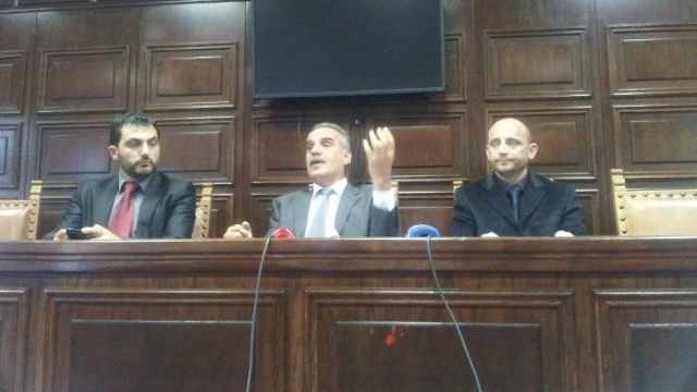 Priştine Üniversitesi'nde Grev Askıya Alındı