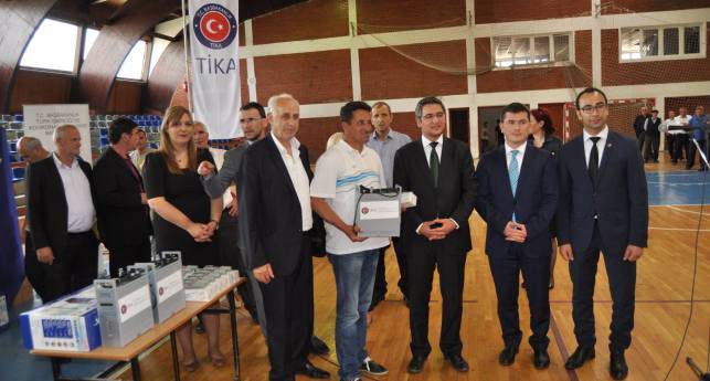 TİKA'dan Vuçitırınlı Süt Üreticilerine Destek