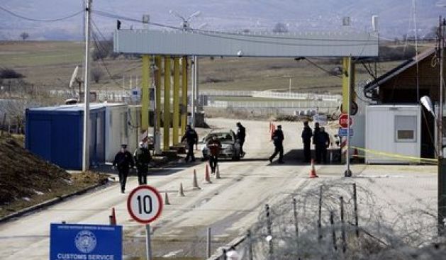 Kosova Polisi 1 Nolu Sınır Kapısında Kontrolü Sağladı