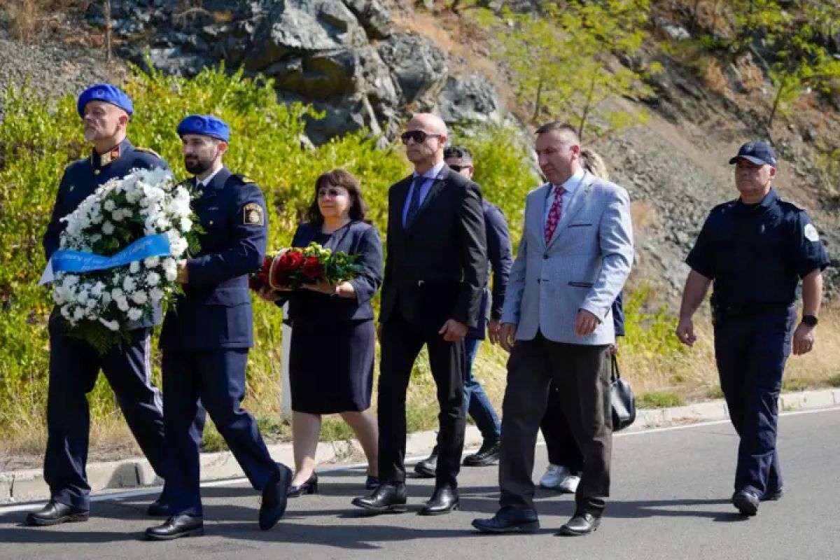 AB, Kosova'da Öldürülen EULEX Polisi için Adalet Çağrısını Yineledi