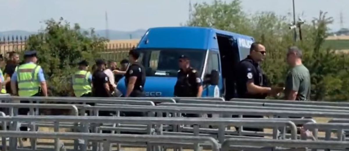 Vidovdan Etkinliğinin Ardından Bazı Sırplar Gözaltına Alındı