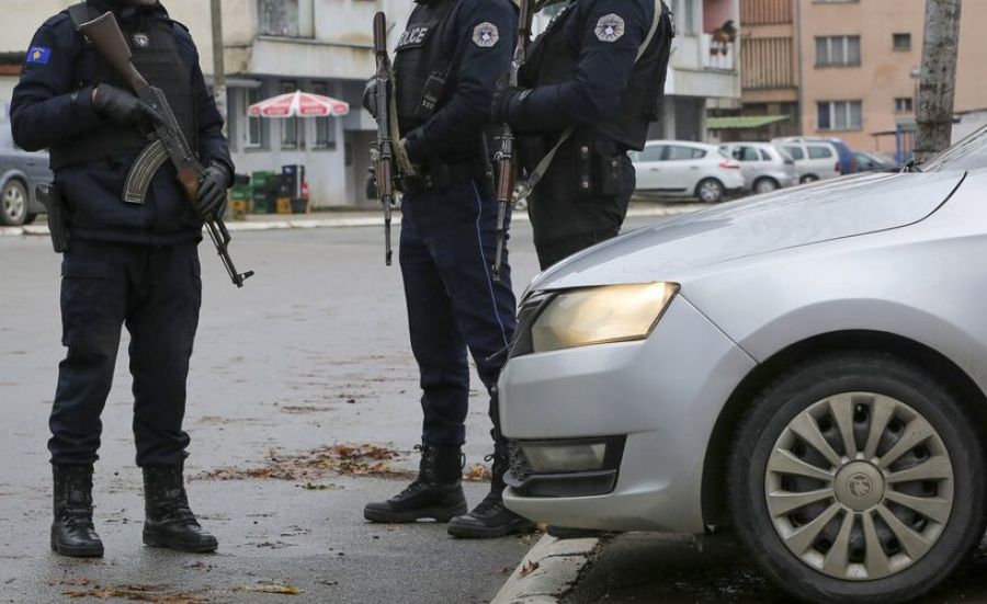 Göçmen Kaçakçılığı Yapan 4 Kosovalı Tutuklandı