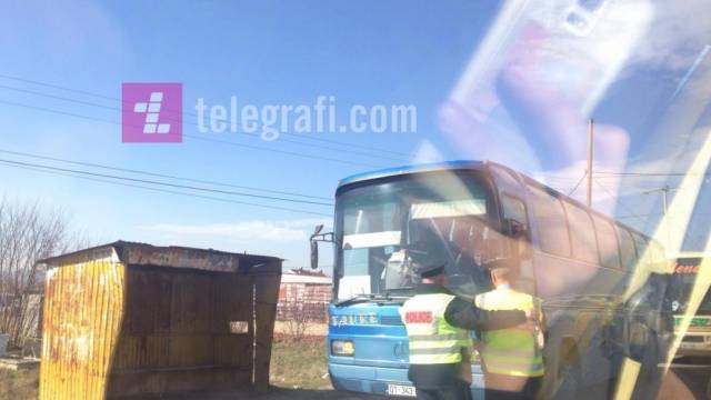 Mitroviça'dan 8 Otöbüs Priştine'ye Hareket Etti
