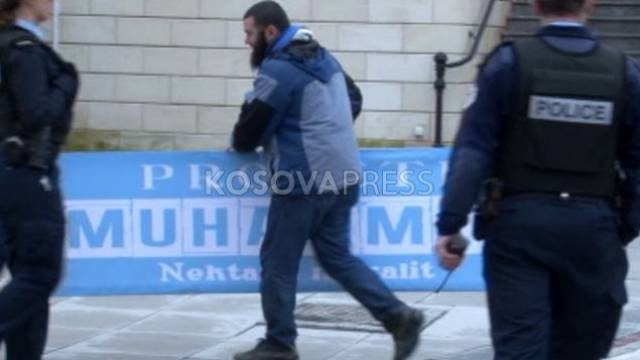 Polis, Hz. Muhammed ve Dini Kitapların Dağıtılmasına İzin Vermedi