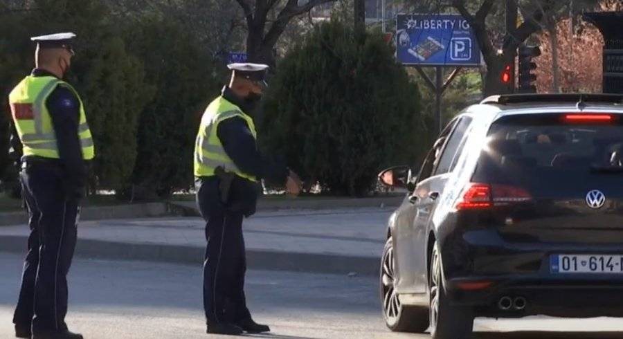 Tedbirlere Riayet Etmeyen 8 Kişi Gözaltı Alındı
