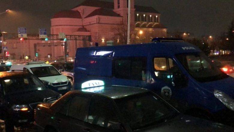 Polis Operasyonunda 16 Gözaltı ve 3 Lokal Kapatıldı