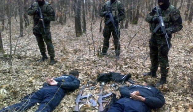 Polislerin Serbest Bırakılması İçin Ümitler Uluslararasında