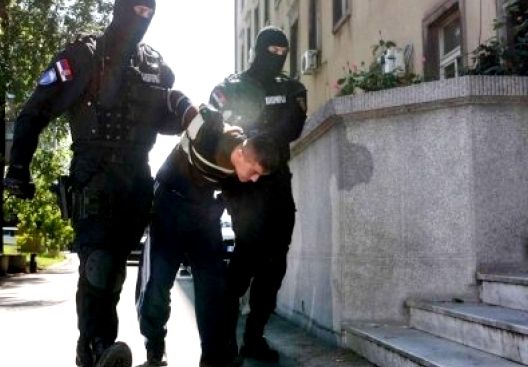Sırbistan'da Arnavutların Tutuklanmasına Brüksel Tepkisiz Kaldı