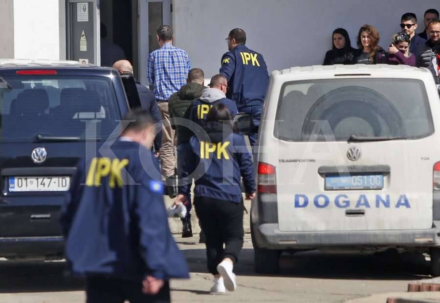 Tutuklanan Polislerden 25’ine 1’er Aylık Gözaltı Kararı