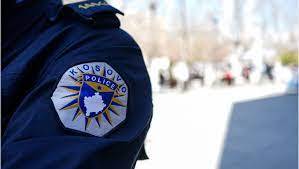 Mitroviça'nın Kuzeyinde Eski Bir Kosova Polisi, Savaş Suçu İşlediği Şüphesiyle Tutuklandı