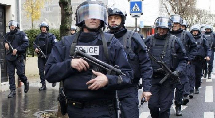 Kosova Polisi Yarın için Teyakkuzda