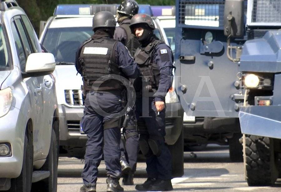 Polis Geniş Kapsamlı Baskın Gerçekleştiriyor